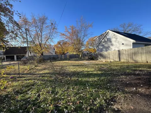 835 5th St, Aurora, IL 60505 photo 17