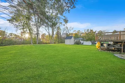 Exterior - 1303 W Circle Ct, Mchenry, IL 60051 photo 7 of 14