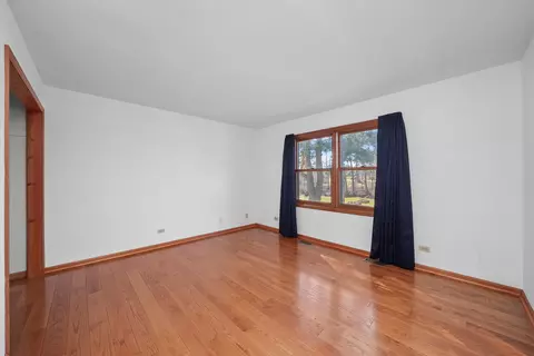 Other - 1303 W Circle Ct, Mchenry, IL 60051 photo 5 of 11