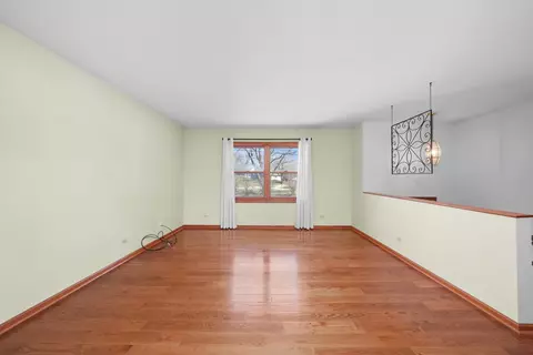 Living - 1303 W Circle Ct, Mchenry, IL 60051 photo 1 of 2