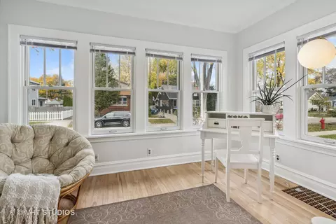 1441 E Walnut Ave, Des Plaines, IL 60016 photo 3