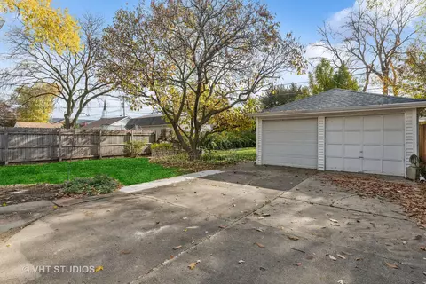 1441 E Walnut Ave, Des Plaines, IL 60016 photo 19