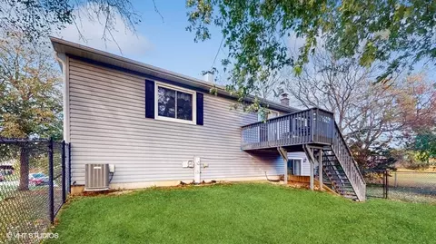 9 Cambridge Ct, Cary, IL 60013 photo 25