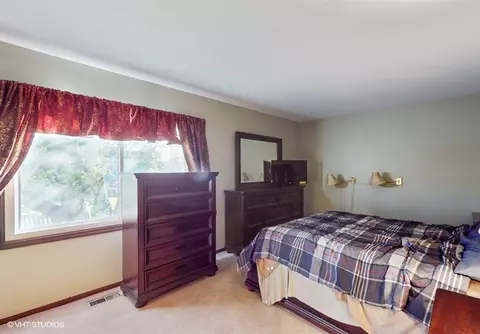 9 Cambridge Ct, Cary, IL 60013 photo 16