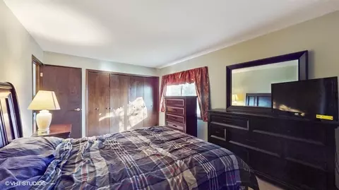 9 Cambridge Ct, Cary, IL 60013 photo 17
