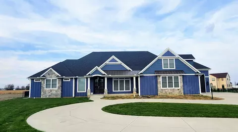 4 Redington Ct, Savoy, IL 61874