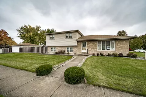 12030 S Laramie Ave, Alsip, IL 60803