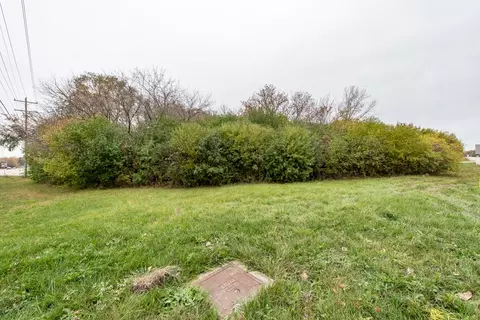 12640 W Wadsworth Rd, Beach Park, IL 60087
