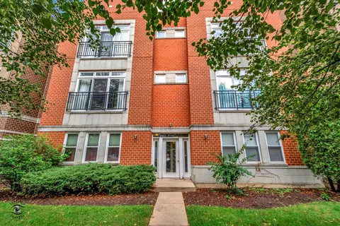 2158 N Natchez Ave #2N, Chicago, IL 60707