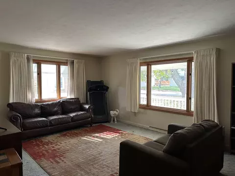 912 Parmon Rd, Bloomington, IL 61701 photo 7