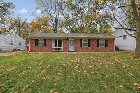 1103 Scottsdale Dr, Champaign, IL 61821