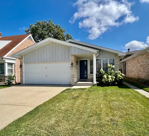 9839 S Artesian Ave, Evergreen Park, IL 60805