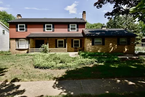 2115 Chestnut St, Waukegan, IL 60087