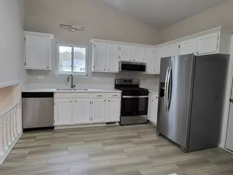 40 Fallstone Dr, Streamwood, IL 60107 photo 4