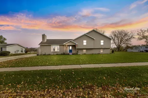 116 N Shelly Ave, Reddick, IL 60961 photo 2
