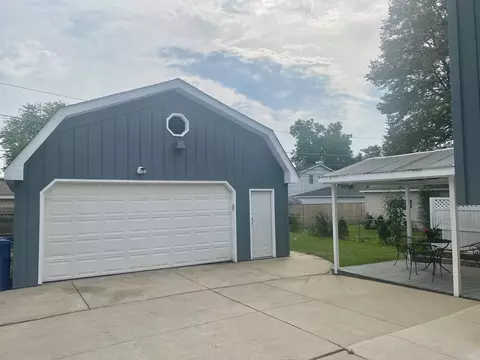 969 Hollywood Ave, Des Plaines, IL 60016 photo 18