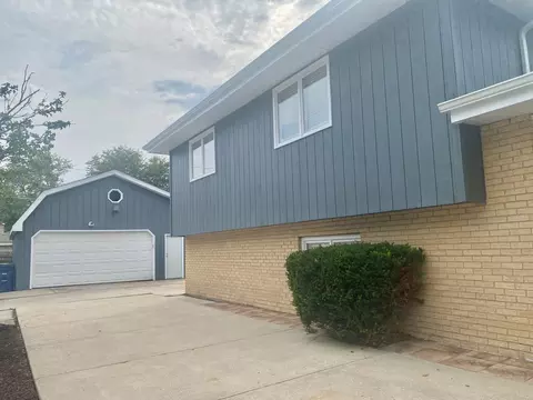 969 Hollywood Ave, Des Plaines, IL 60016 photo 16