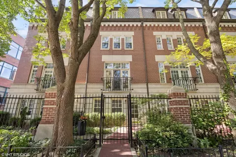 2632 N Southport Ave, Chicago, IL 60614