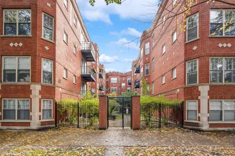 1257 W Granville Ave #1, Chicago, IL 60660