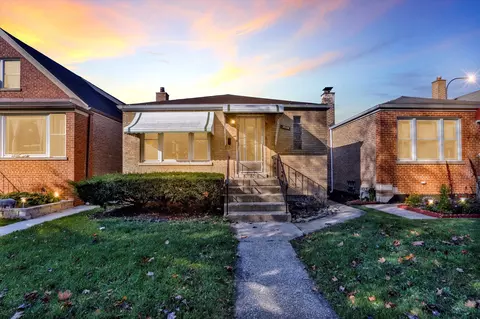 3504 S 54th Ave, Cicero, IL 60804