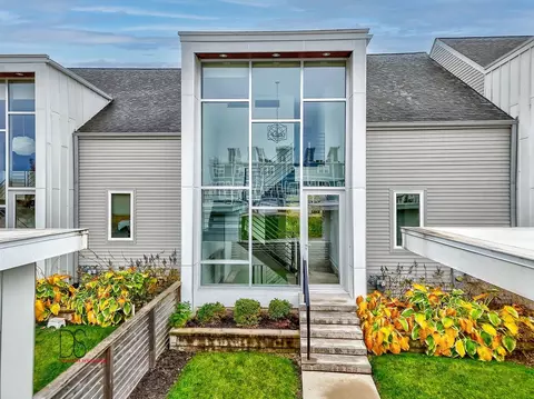 45 Windward Way, Ottawa, IL 61350