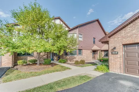37 Terrace Ln #C, Lake Zurich, IL 60047