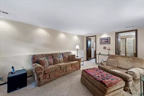 1419 Wilson Ave, Wheaton, IL 60189 photo 15