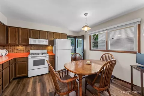 1419 Wilson Ave, Wheaton, IL 60189 photo 10