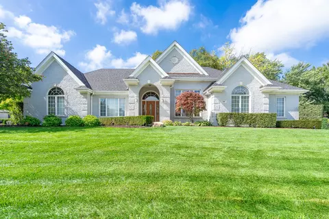 214 Sawgrass Dr, Palos Heights, IL 60463