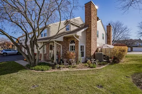 3152 Anton Dr, Aurora, IL 60504 photo 3
