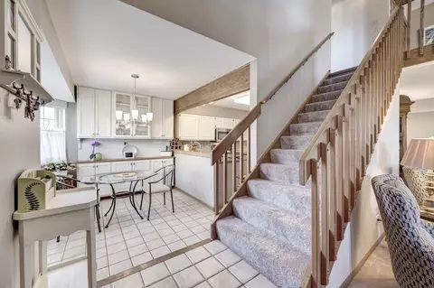 3152 Anton Dr, Aurora, IL 60504 photo 4