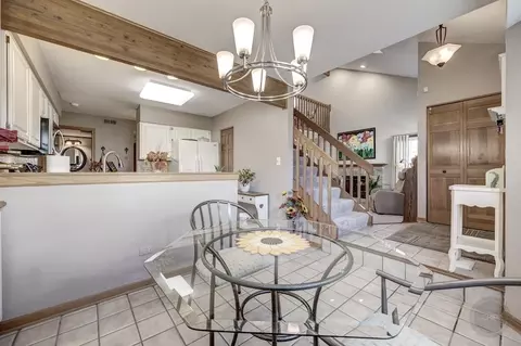 3152 Anton Dr, Aurora, IL 60504 photo 8