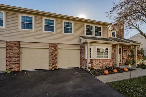 3152 Anton Dr, Aurora, IL 60504