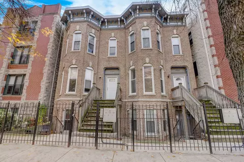 2321 W Harrison St #1, Chicago, IL 60612