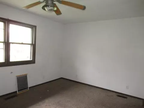 1013 Thomas Ct, Rantoul, IL 61866 photo 9