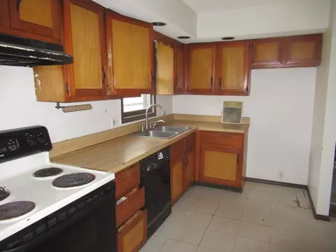 1013 Thomas Ct, Rantoul, IL 61866 photo 7