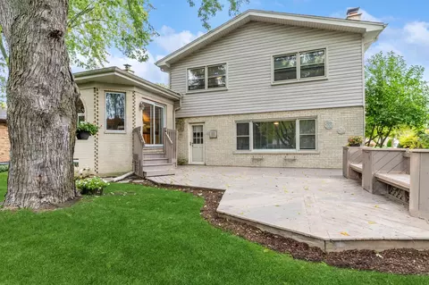 2117 W Haven St, Mount Prospect, IL 60056 photo 23