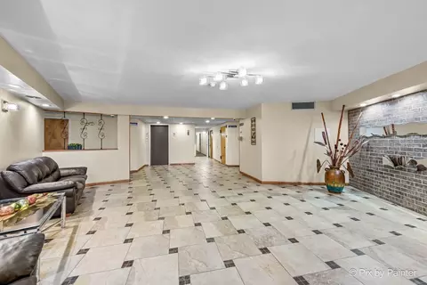 1425 Sandpebble Dr #221, Wheeling, IL 60090 photo 3