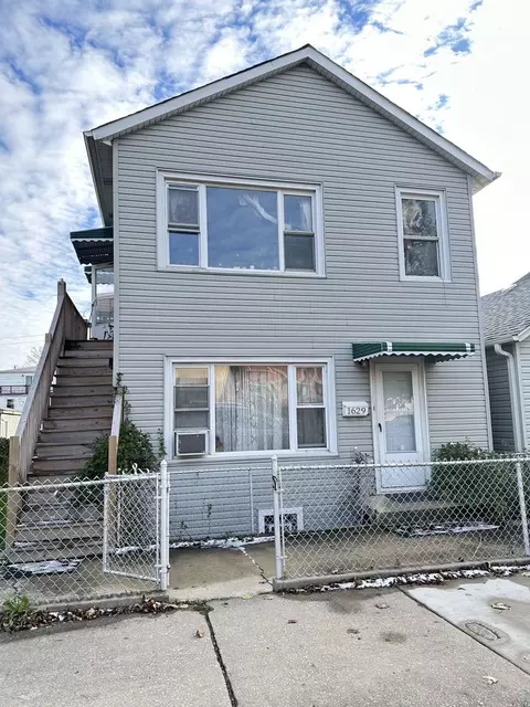 1629 W 32nd St, Chicago, IL 60608