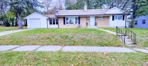 811 Indiana Ave, Rockford, IL 61102