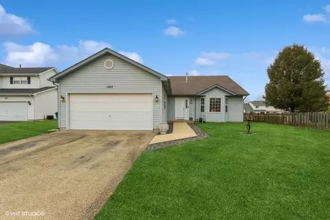 1103 N 129th Infantry Dr, Joliet, IL 60435