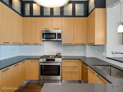 420 E Waterside Dr #3014, Chicago, IL 60601 photo 13