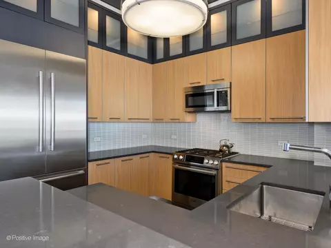 420 E Waterside Dr #3014, Chicago, IL 60601 photo 12