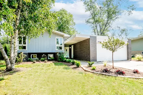 5452 Natalie Dr, Oak Forest, IL 60452