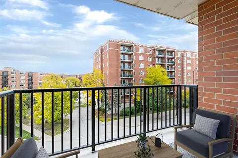 656 Pearson St #401C, Des Plaines, IL 60016 photo 25