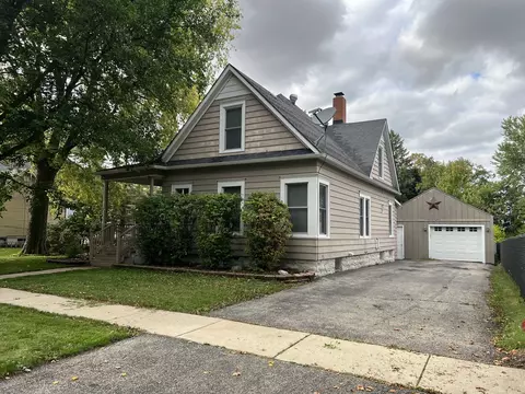 304 E Navaho Ave, Shabbona, IL 60550