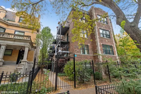627 W 5 W Arlington Pl #3, Chicago, IL 60614