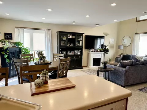 514 Avon Ln, Ottawa, IL 61350 photo 9