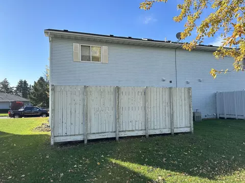 514 Avon Ln, Ottawa, IL 61350 photo 18