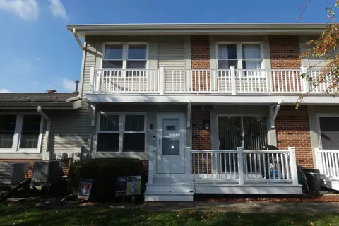 305 Northwestern Ct #B, Bloomingdale, IL 60108